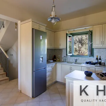 فيلة Elaionas 1 Experiencing Nature's Tranquility! سفوروناتا